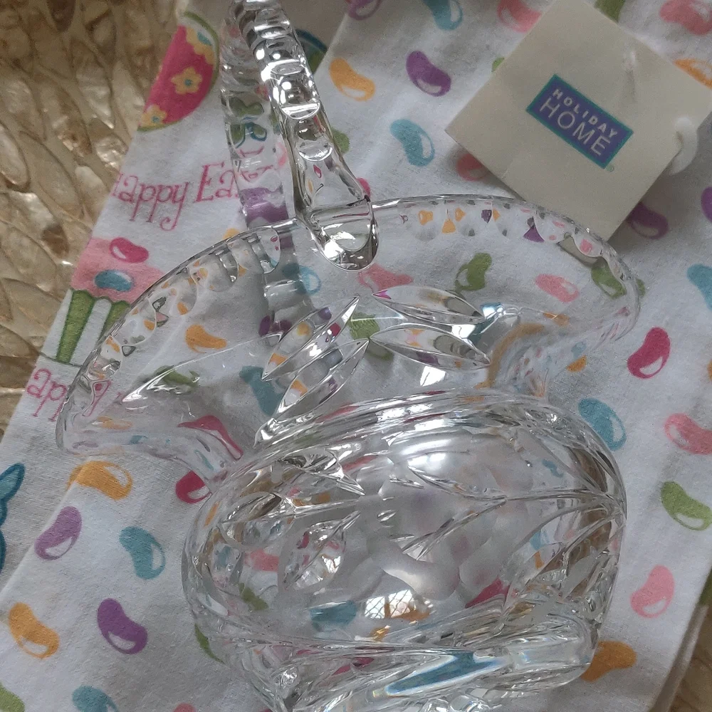 Vintage crystal basket with bonus Easter towels.